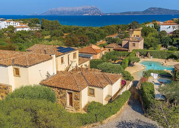 Wind Rose -group House Near The Sea בית נופש אולביה