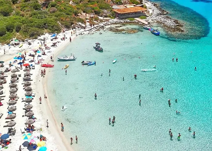 Wind Rose -group House Near The Sea בית נופש אולביה